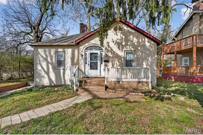 437 S Clark Avenue, Saint Louis, MO 63135 - Photo 1