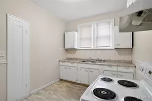 437 S Clark Ave, Saint Louis, MO 63135 - Photo 13