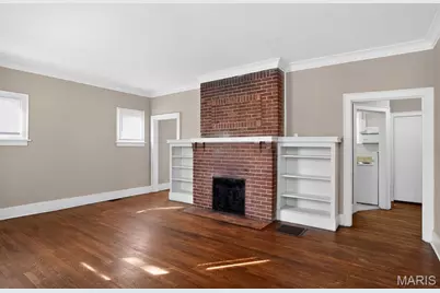 437 S Clark Avenue, Saint Louis, MO 63135 - Photo 9
