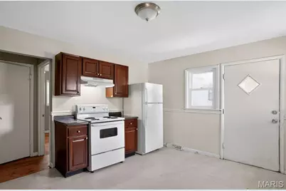 10058 Jeffrey Drive, Saint Louis, MO 63137 - Photo 19