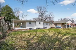 10058 Jeffrey Dr, Saint Louis, MO 63137 - Photo 3