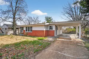 10058 Jeffrey Dr, Saint Louis, MO 63137 - Photo 3