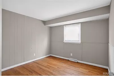 10058 Jeffrey Drive, Saint Louis, MO 63137 - Photo 13