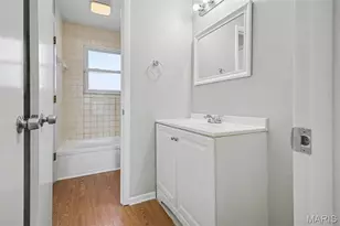 5319 Ville Angela Ln, Hazelwood, MO 63042 - Photo 9