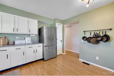 2301 Pheasant Run Drive, Maryland Heights, MO 63043 - Photo 7