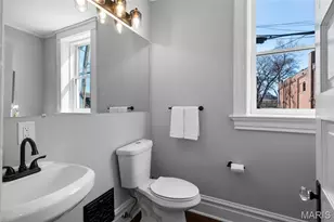 2706 Alhambra Ct, Saint Louis, MO 63118 - Photo 13