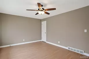 8350 Hill Ave, Saint Louis, MO 63121 - Photo 15