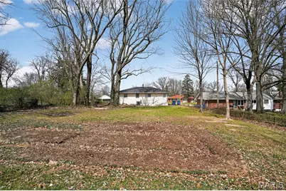 8350 Hill Avenue, Saint Louis, MO 63121 - Photo 11