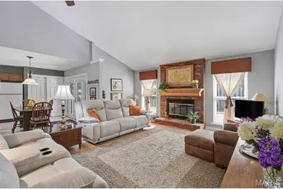 9560 Banyon Tree Court, Saint Louis, MO 63126 - Photo 3