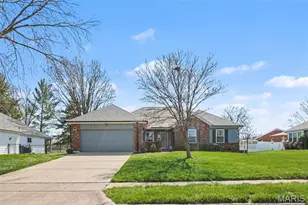 9560 Banyon Tree Ct, Saint Louis, MO 63126 - Photo 1