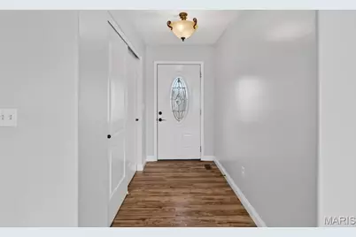 207 Rolling Rock Creek Drive, Wentzville, MO 63385 - Photo 5