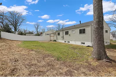 8210 Marvale Lane, Saint Louis, MO 63123 - Photo 29