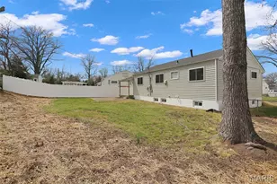 8210 Marvale Ln, Saint Louis, MO 63123 - Photo 29