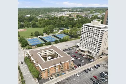250 S Brentwood Boulevard #1F, Clayton, MO 63105 - Photo 3