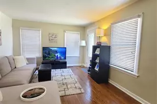 2817 Hilldale Ave, Brentwood, MO 63144 - Photo 17