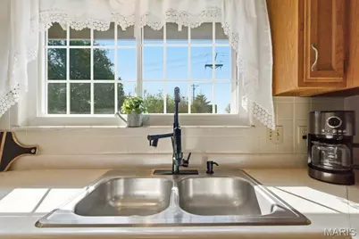 106 Rockaway Drive, O'Fallon, MO 63368 - Photo 5