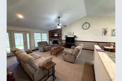 149 Valley Lane, Shelbyville, MO 65565 - Photo 3