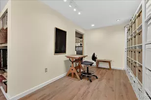 828 Carman Woods Dr, Manchester, MO 63021 - Photo 45