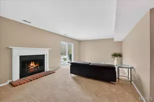 1045 Woodlake Village Dr, Chesterfield, MO 63141 - Photo 21