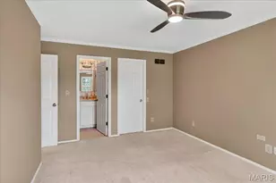 1045 Woodlake Village Dr, Chesterfield, MO 63141 - Photo 15