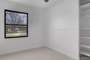 12245 Bennington Pl, Maryland Heights, MO 63043 - Photo 21