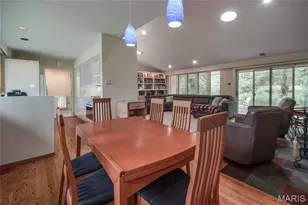 14 Tealwood Dr, Creve Coeur, MO 63141 - Photo 7