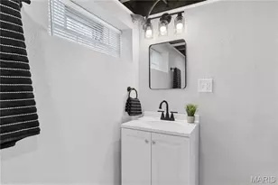 1727 Veronica Ave, Saint Louis, MO 63147 - Photo 33