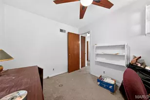 1201 Duenke Dr, Saint Louis, MO 63137 - Photo 11