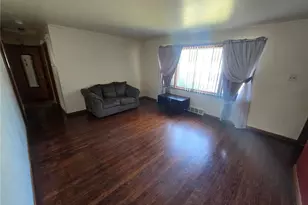 9732 Gloucester Dr, Saint Louis, MO 63137 - Photo 3