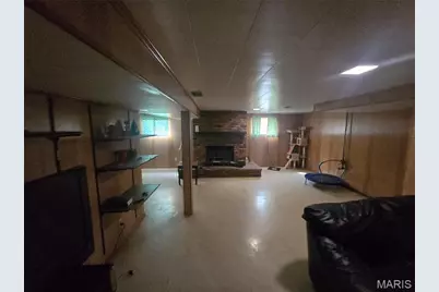 9732 Gloucester Drive, Saint Louis, MO 63137 - Photo 11