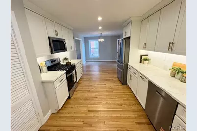 9366 White Avenue, Brentwood, MO 63144 - Photo 11