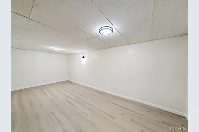 8835 Sumter Drive, Saint Louis, MO 63136 - Photo 15