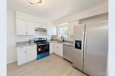 8835 Sumter Drive, Saint Louis, MO 63136 - Photo 7