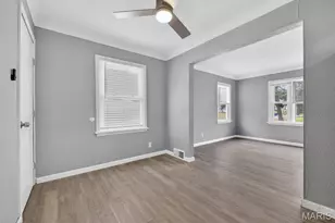 8576 Kathlyn Dr, Saint Louis, MO 63134 - Photo 5