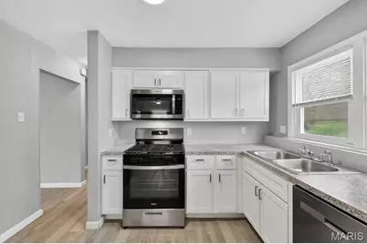 8576 Kathlyn Drive, Saint Louis, MO 63134 - Photo 7