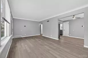 8576 Kathlyn Dr, Saint Louis, MO 63134 - Photo 7