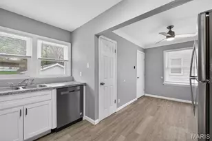 8576 Kathlyn Dr, Saint Louis, MO 63134 - Photo 9