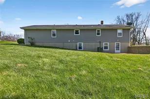 282 Diekamp Ln, Saint Charles, MO 63303 - Photo 27