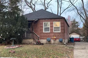 35 Lee Ave, Ferguson, MO 63135 - Photo 1