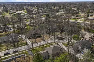 623 Kenilworth Ln, Ballwin, MO 63011 - Photo 43