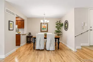 2315 Seven Pines Dr, Saint Louis, MO 63146 - Photo 7