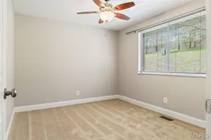 2315 Seven Pines Dr, Saint Louis, MO 63146 - Photo 17