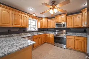 20601 Laramie Rd, St Robert, MO 65584 - Photo 11