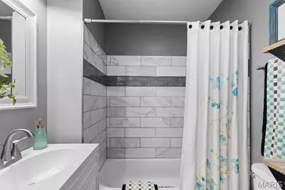 9509 Trescott Avenue, Overland, MO 63114 - Photo 13