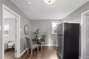 9509 Trescott Ave, Overland, MO 63114 - Photo 7