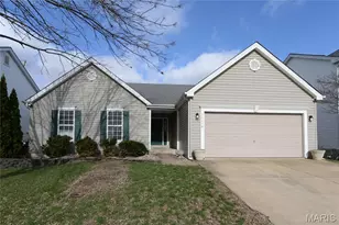 11478 Pineview Crossing Dr, Maryland Heights, MO 63043 - Photo 1