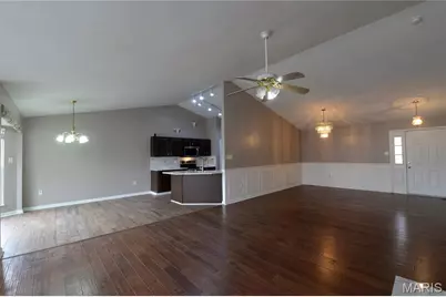 11478 Pineview Crossing Drive, Maryland Heights, MO 63043 - Photo 11