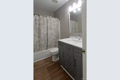 11478 Pineview Crossing Drive, Maryland Heights, MO 63043 - Photo 21