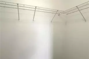 11478 Pineview Crossing Dr, Maryland Heights, MO 63043 - Photo 3