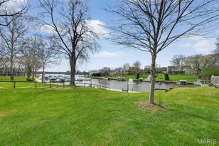 54 Breezy Knoll Ln, Lake Saint Louis, MO 63367 - Photo 3